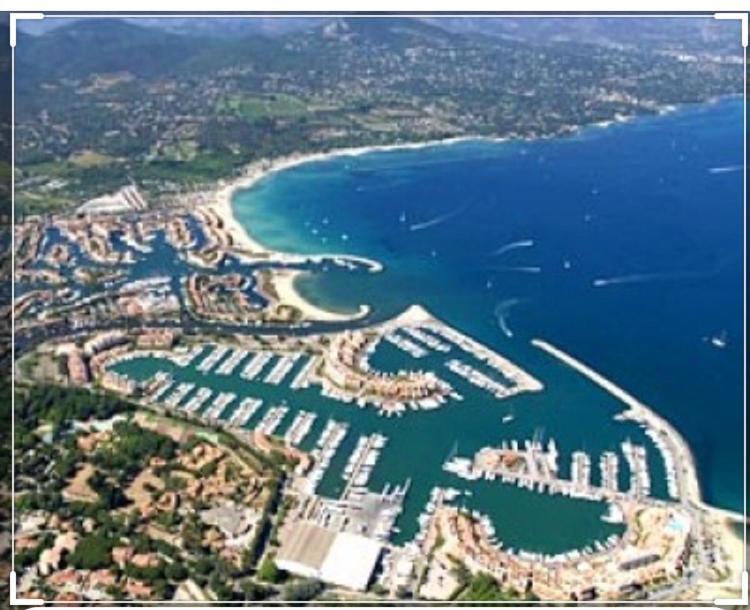 CAVALAIRE vue MER au loin MAISONNETTE TOUT ÉQUIPÉE POUR 4 PERSONNES AVEC PISCINE CLIM WIFI VÉLOS TV BARBECUES Exterior foto
